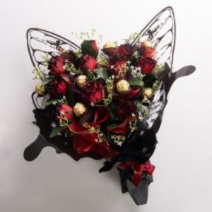 Grand Romance Ferrero Bouquet